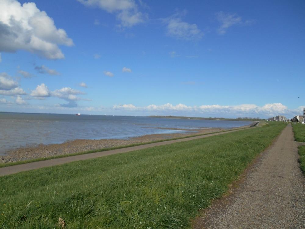 Hotel De Blaauwe Leeuw Terneuzen Εξωτερικό φωτογραφία
